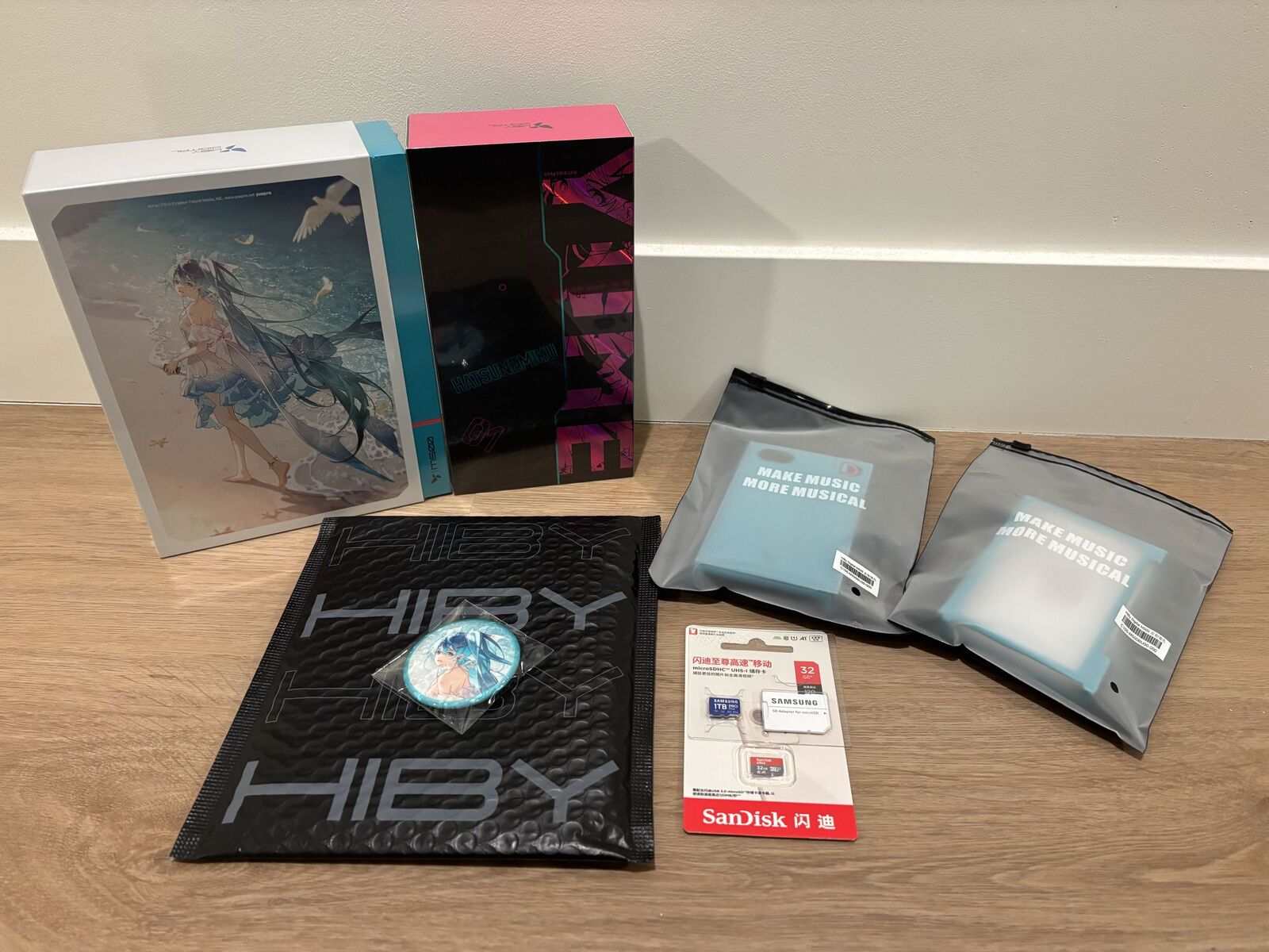 Hiby M500 DAP/YUME IEM Hatsune miku Edition +1TB SD card