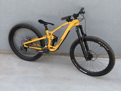 Trek Fuel EX Gen 6 - Size Small, Full Suspension,