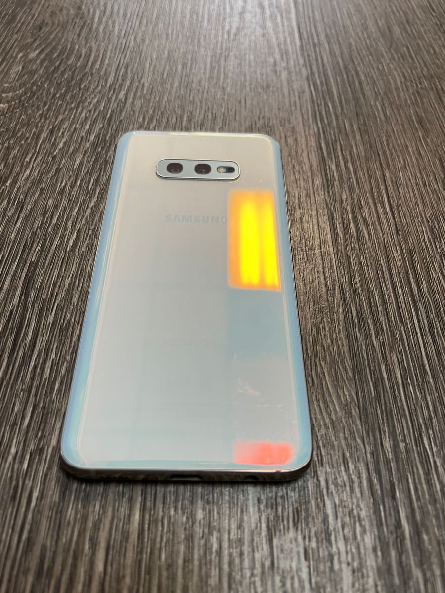 Samsung Galaxy S10E 128gb - Unlocked