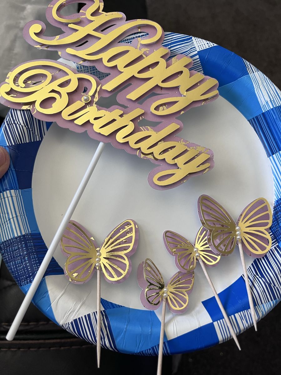Cake topper