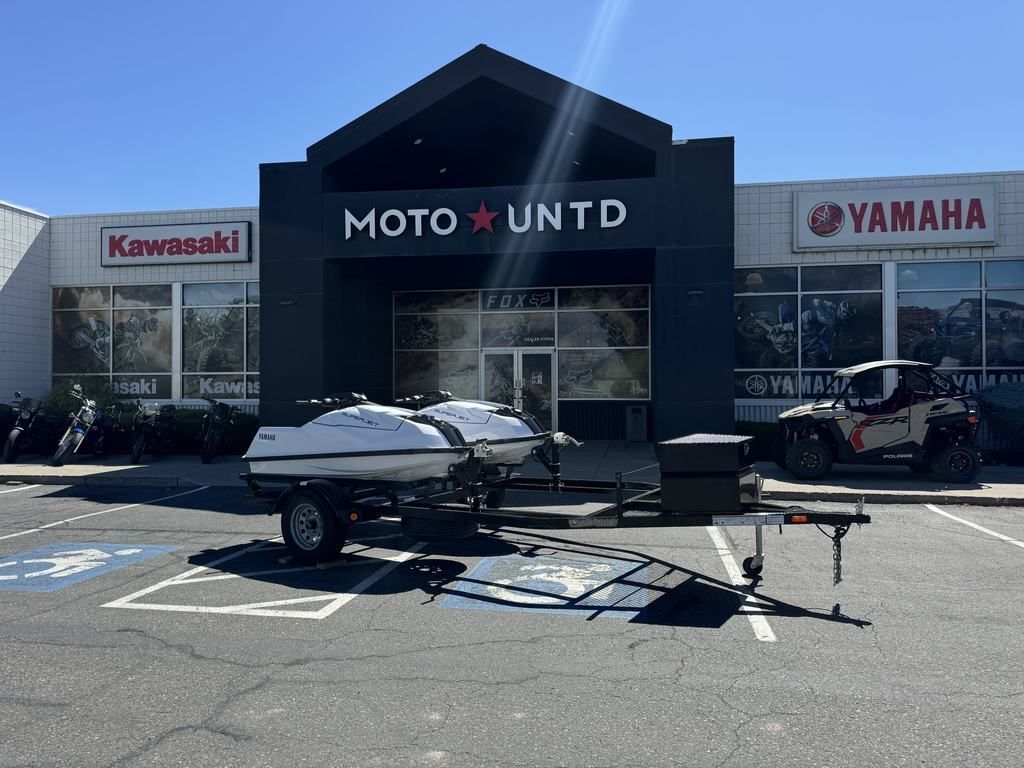 2025 Yamaha 2 SuperJet® & Trailer