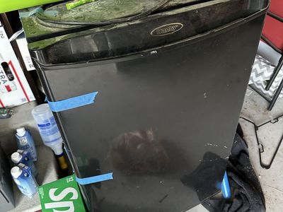 Mini fridge