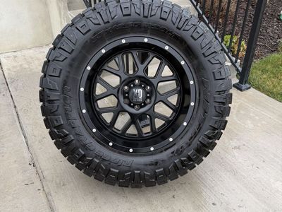 Ford F150 Raptor Rims and Tires 37/12.50R20 Nitto