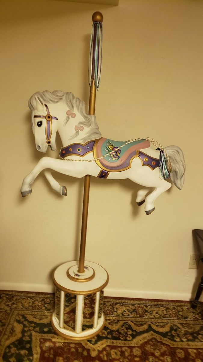 carousel horse
