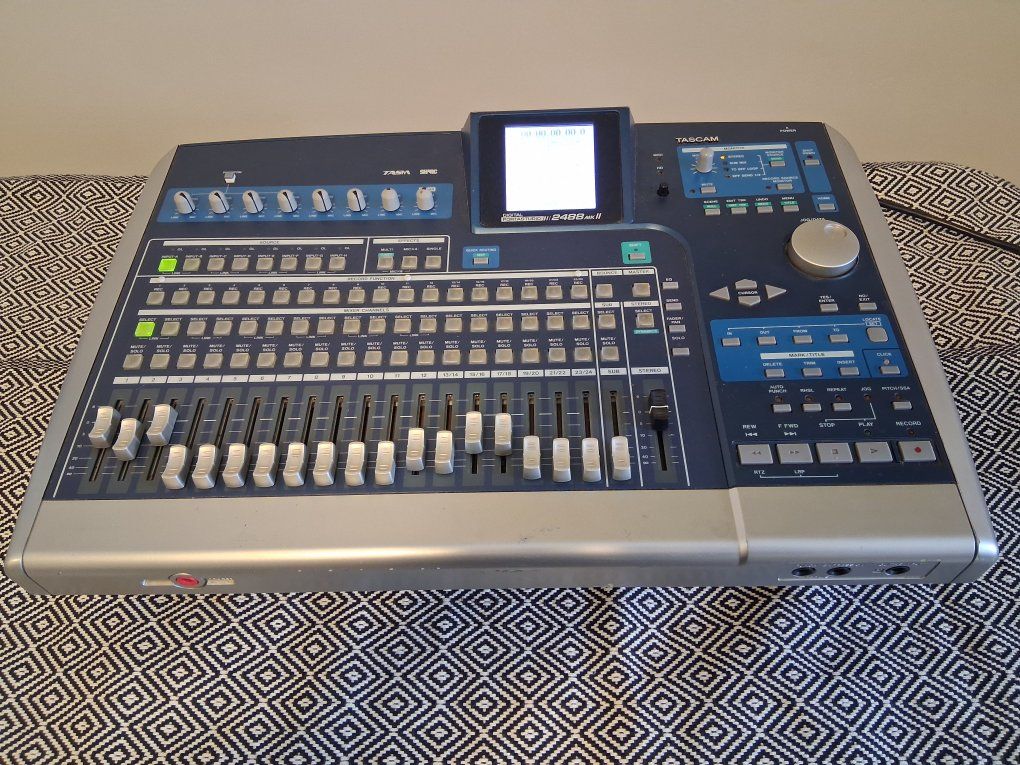 Tascam Digital Portastudio 2488MKII 24-Track Multitrack Recorder Studio Mixer Workstation