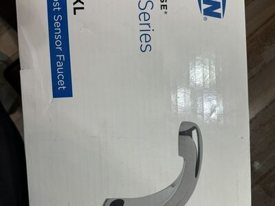 Brand New Zurn Sensor Faucet Z6913-xl