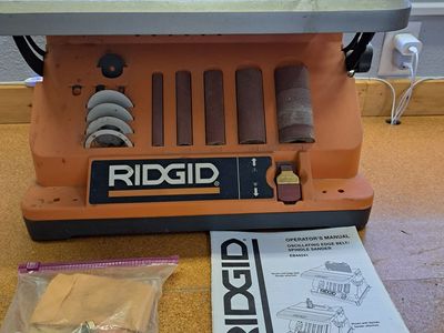 Rigid oscalating spindle sander/belt sander