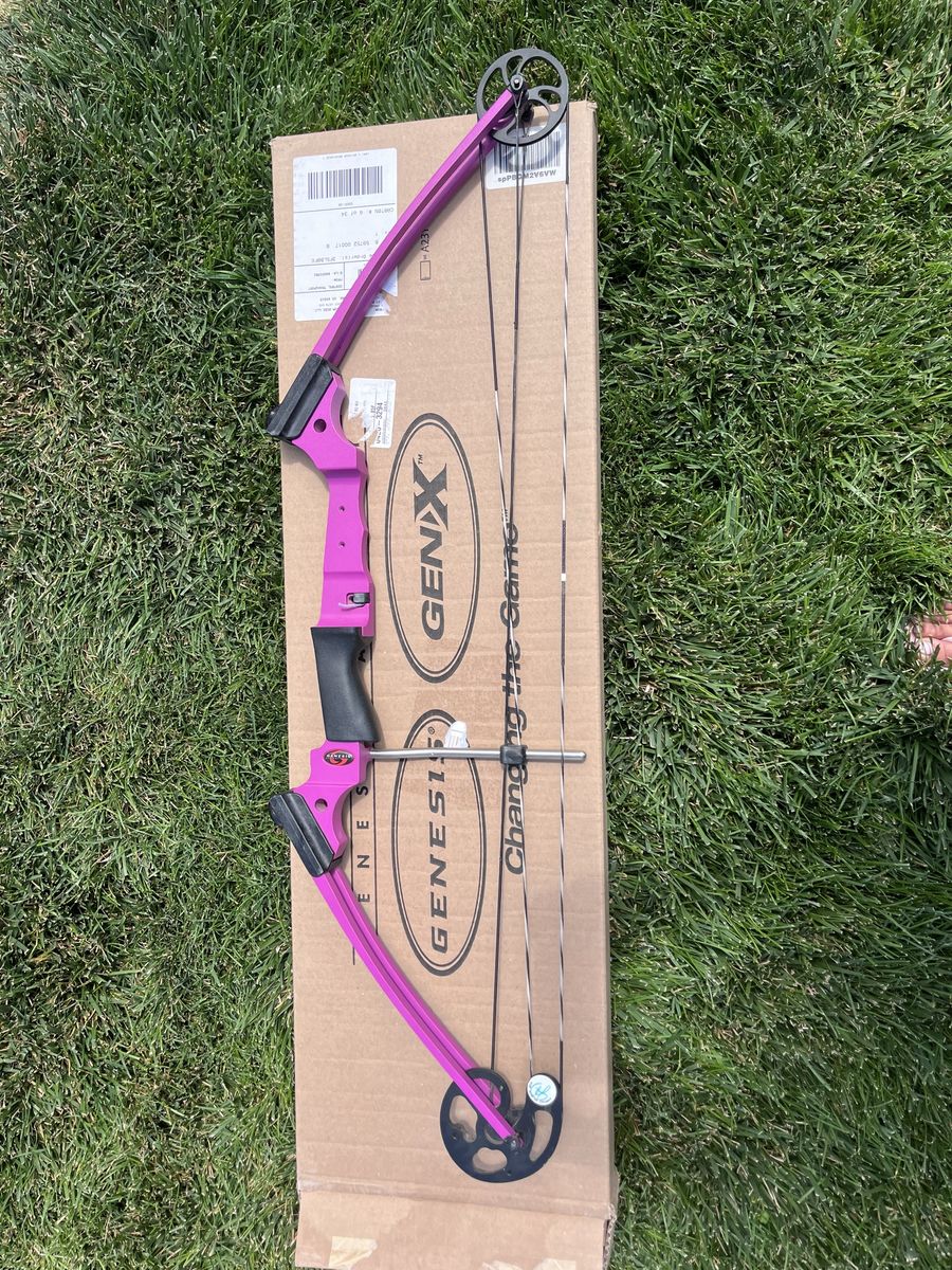 Genesis Compound Bow - Right Handed (NASP Approved