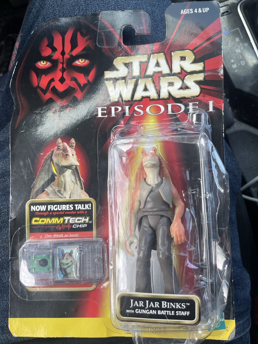 Star Wars Episode I Jar Jar Binks Action Figure with Gungan Battle Staff & COMMTECH Chip, Ages 4+