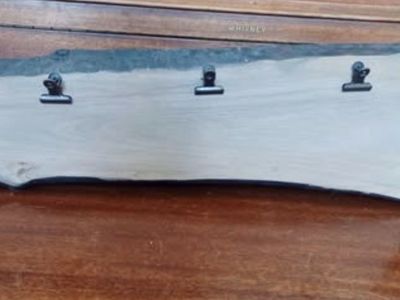 Nice Wooden pic holder with 3 clips at top