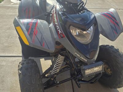 2022 Polaris Phoenix 200