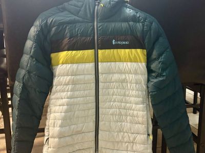 Cotopaxi Women's Puffy Jacket