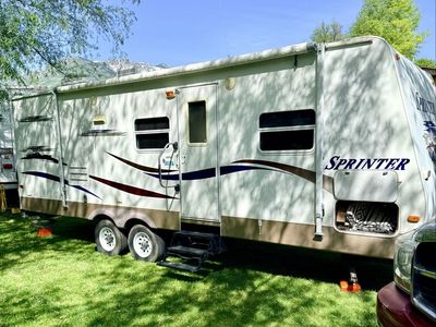 2008 Keystone Sprinter 29’ Travel Trailer
