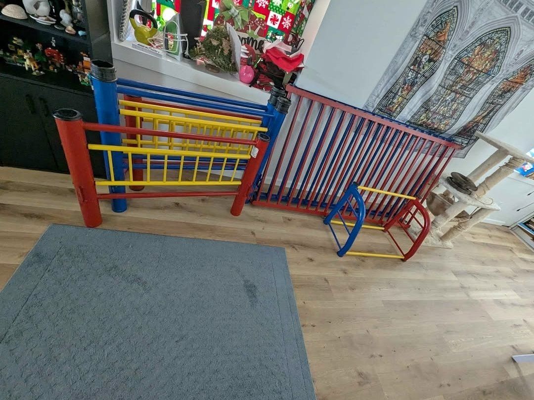 2 Twin Bed Frames