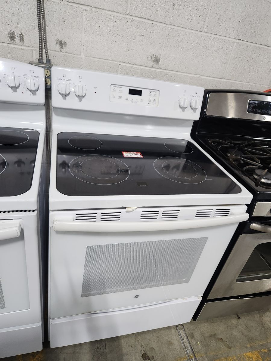 GE White Electric Range Glass Top Oven Stove