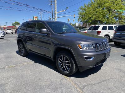 2019 JEEP GRAND CHEROKEE Laredo E