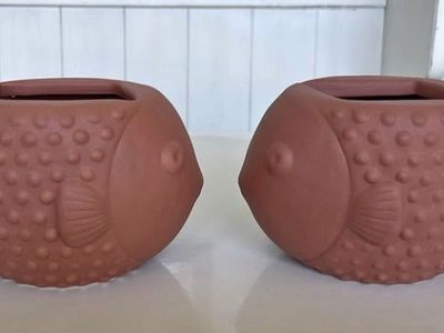 Terracotta pots/soap dispenser holder