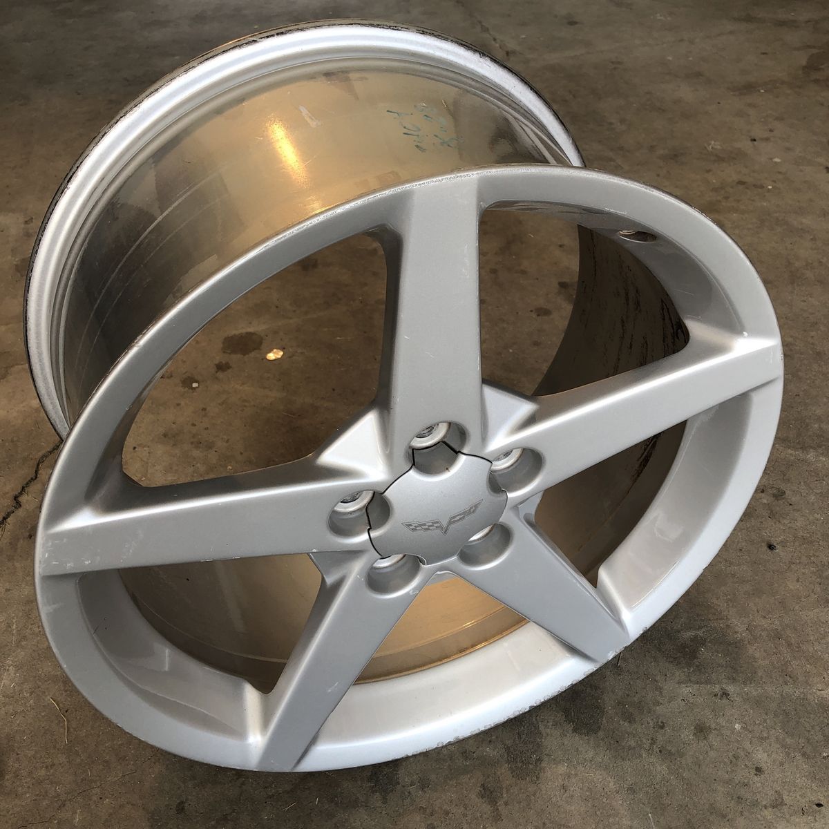 C6 Corvette GM OEM Wheel rim 19x10 79 Offset 19 10 9594348 replacement