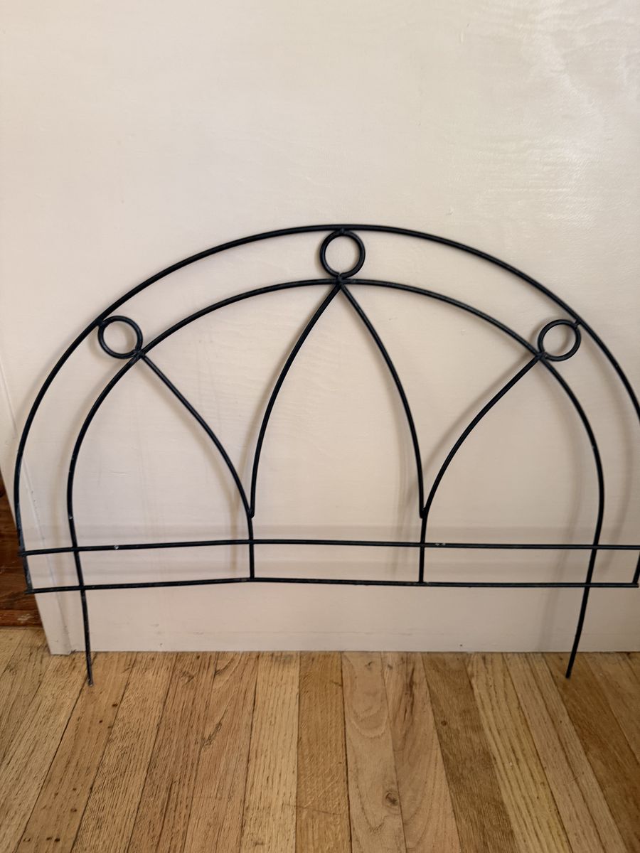 Border fencing