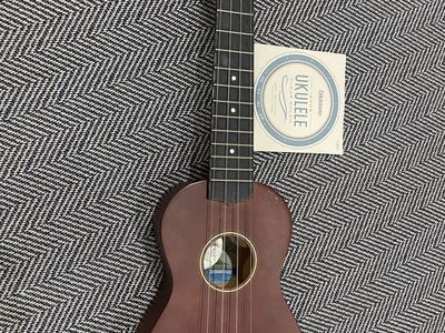 Diamond Head Ukulele and replacement strings