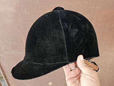 XS Velvet Hunt Helmet