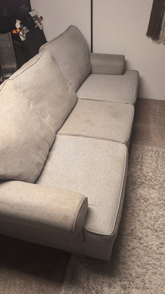Main image 3