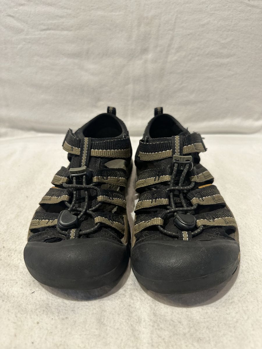 Keen youth size 3 black/khaki waterproof, hiking sandals