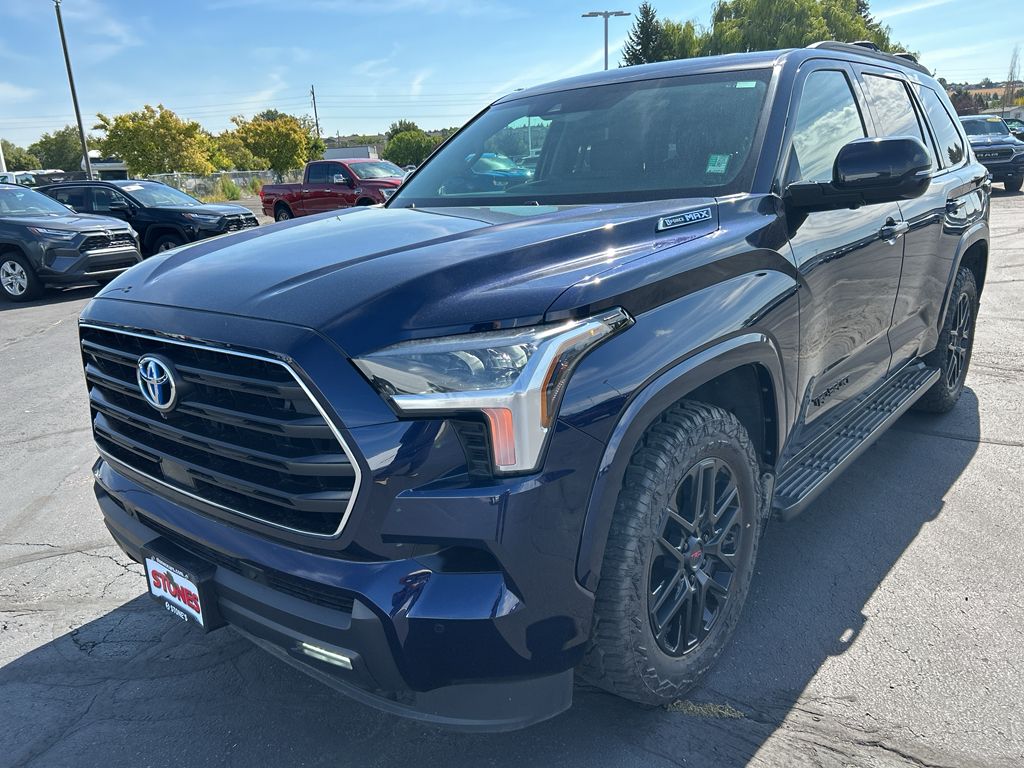 2024 Toyota Sequoia SR5