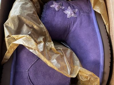 KOOLABURRA by UGG Kids Purple Suede Glitter Star Boots - Size 3 Girls