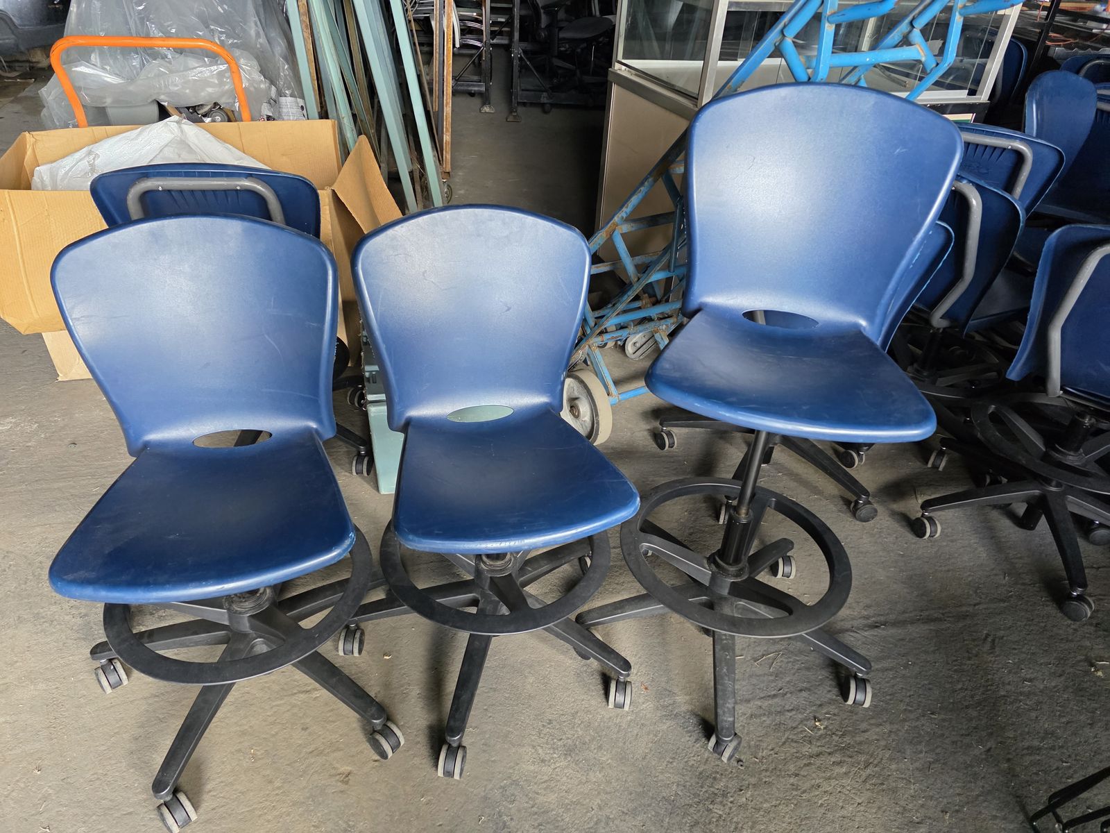 Rolling Office Chair Seat Adjustable Regular Height to Bar Height