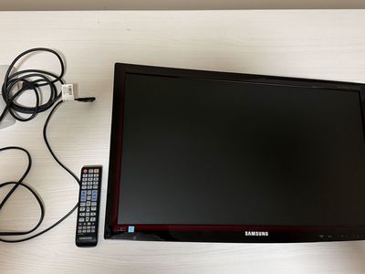 Samsung 24” TV