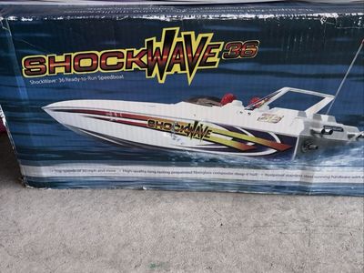Shockwave 36 Rc Boat With Dynamite Engine Untested READ