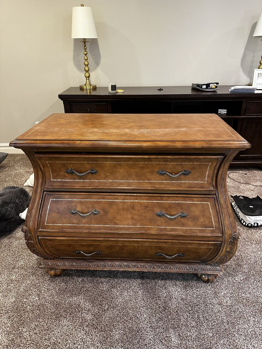 Main image 3