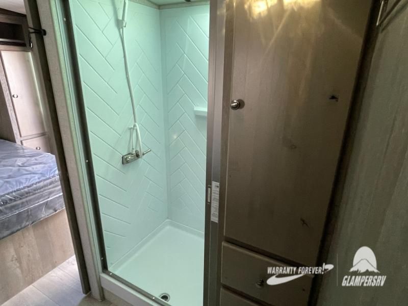 Main image 8