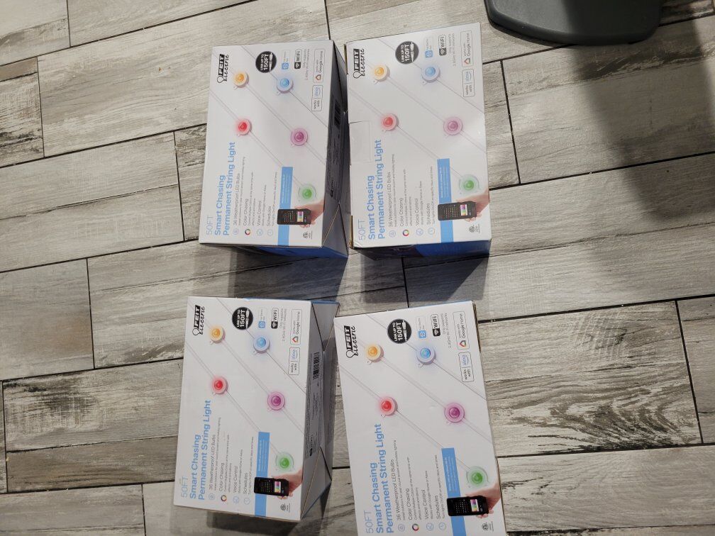 Permanent outdoor holiday lights