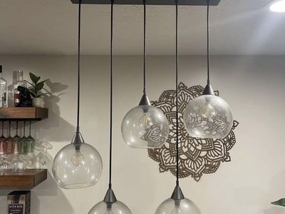 Modern 4-Light Pendant Chandelier with Clear Glass Globes - Black Finish, Adjustable Cords