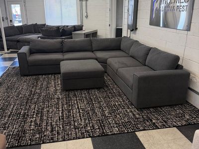 COSTCO THOMASVILLE BRYDEN FABRIC SECTIONAL W/ STORAGE SEATS & OTTOMAN!!