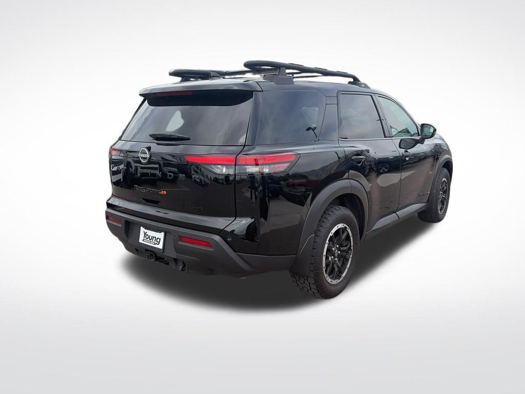 Main image 5