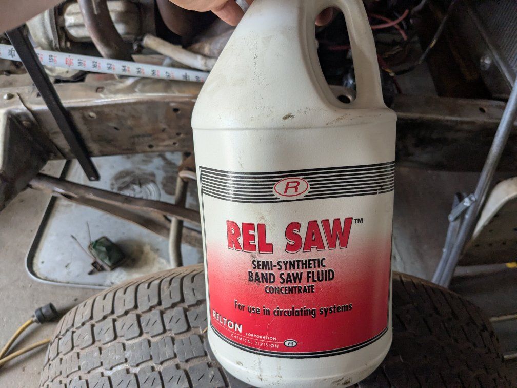 Bandsaw cutting fluid metal concentrate