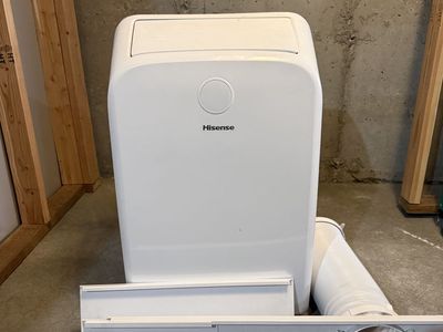Hisense 8,000 BTU Portable AC with Heat Pump - Smart/Wi-Fi