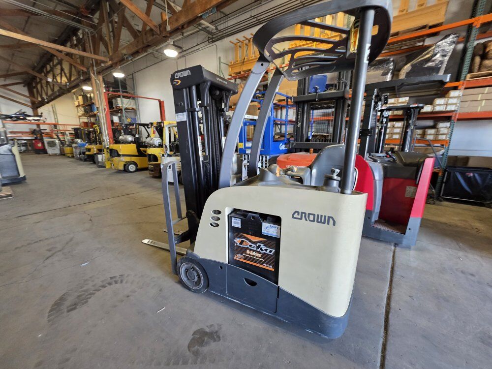2019 Crown 3000lb Forklift