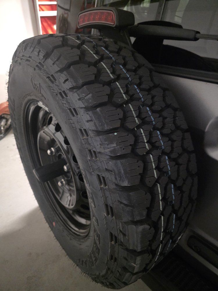 Bronco full set 5 wheels and tires
