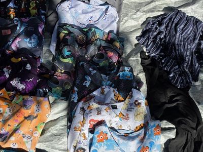 scrubs tops