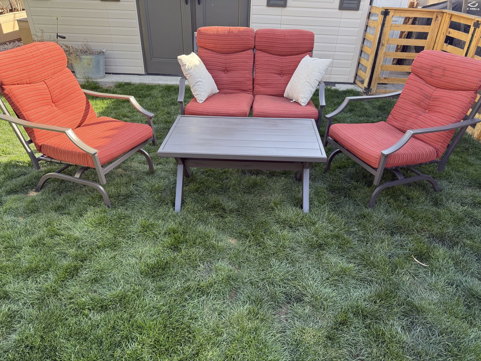 Patio Set With Cushions