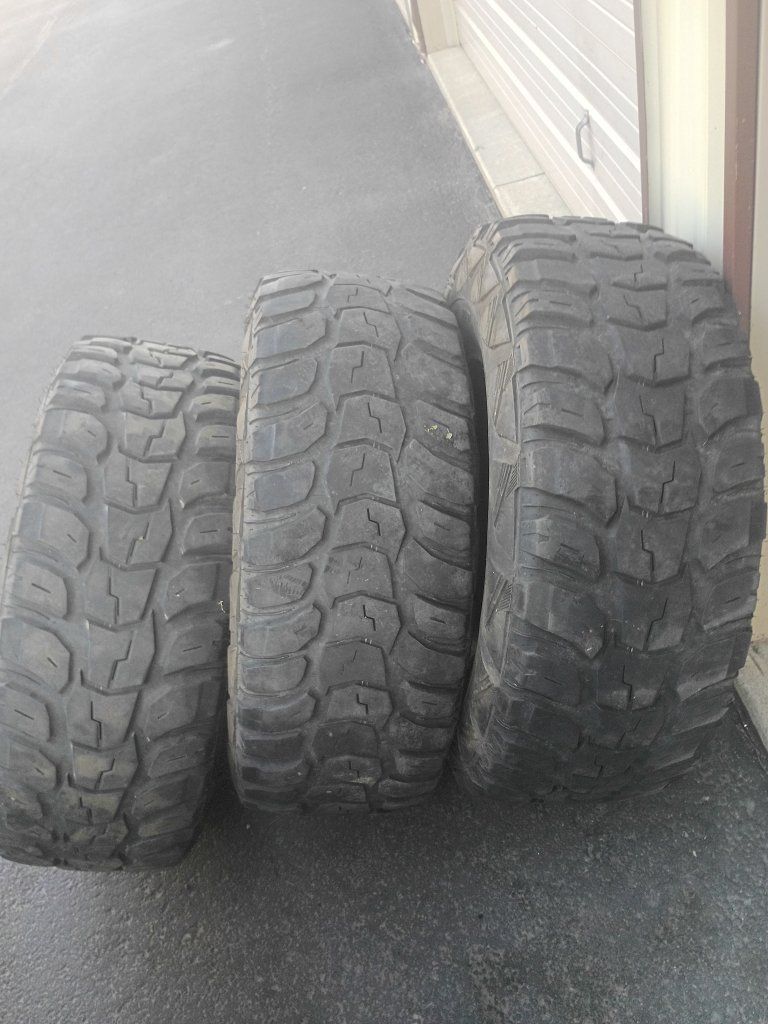 (3)Kumho Road Venture  MT  LT315/75R16