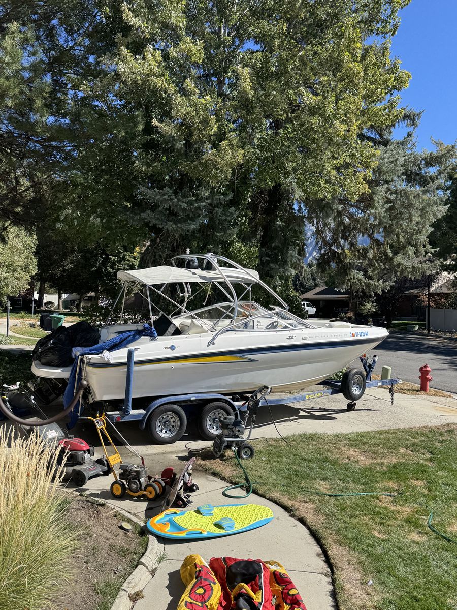 Byliner 219 open bow