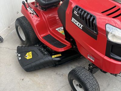 Huskee riding mower