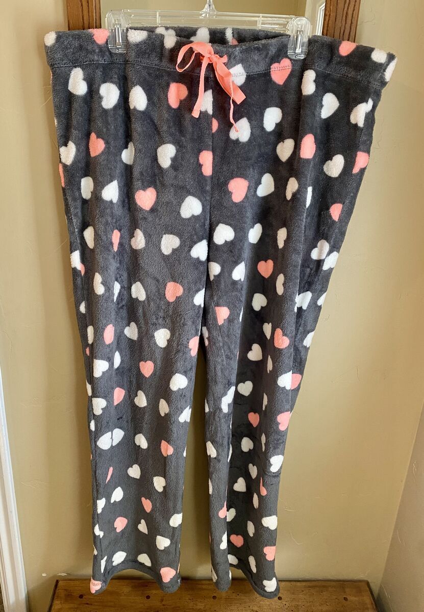 NEW - Womens Cozy Fleece Gray With Hearts Pajama Pants - Size 2X With Tie String - C PIX -