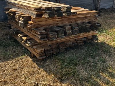 Weathered wood redwood fence pickets