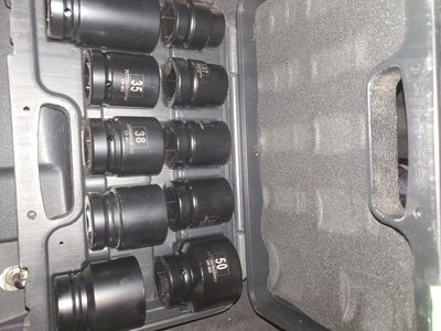 PITTSBURGH PRO CR-MO Impact Socket Set - Various Sizes (35mm, 38mm, 50mm, 27mm) in Hard Case